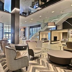 Courtyard By Marriott Montreal Brossard