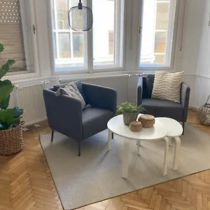  Daire Center W18 Macaristan