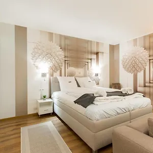  Daire Downtown Residences - Ac,elevator,terrace Macaristan
